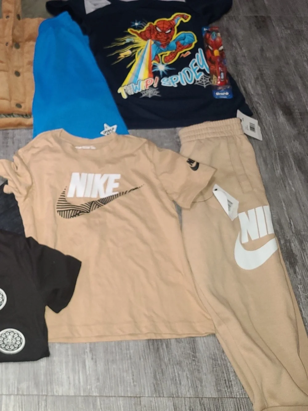 Lot of Boys Designer size 4/5 Nike,  Levis, Tommy Bahama, Spider Man, Evolution